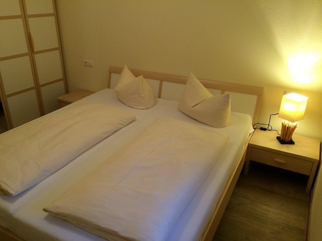 Apartments Clara Garmisch-Partenkirchen Værelse billede